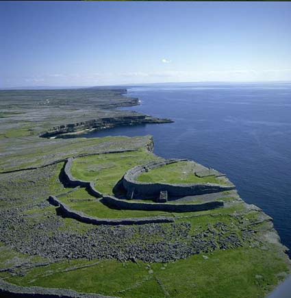 dun-aonghasa-aran-islands-wild-atlantic-way